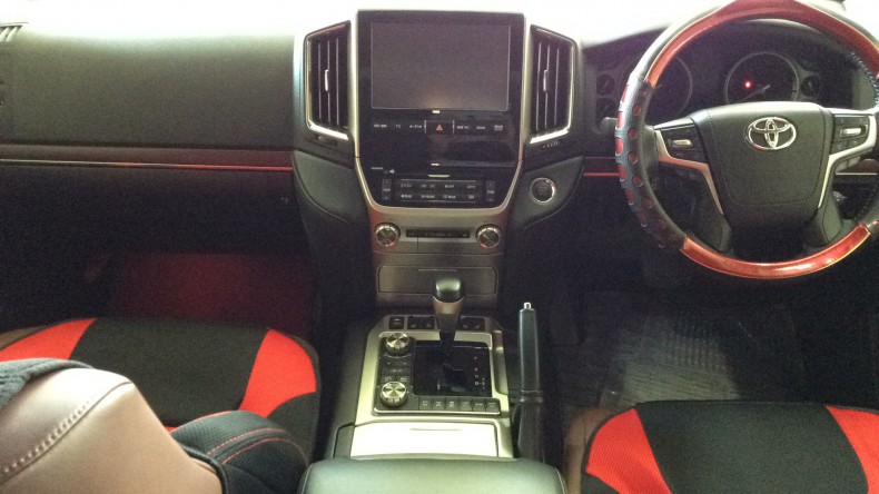 内装インパネ全体