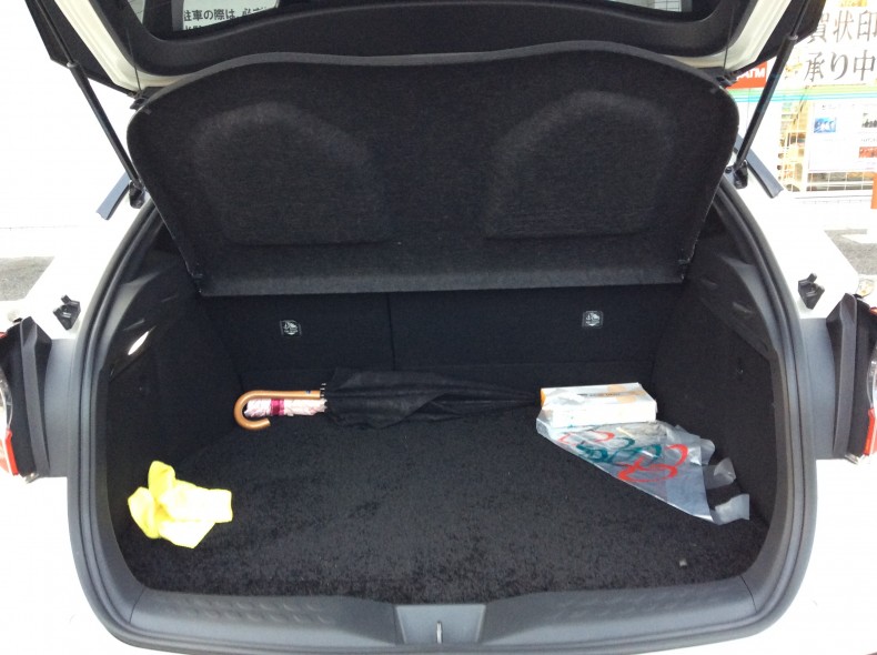 内装トランク