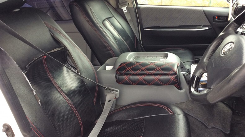 内装前方シート