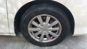 タイヤホイール前