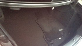 内装トランク