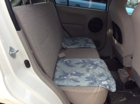 内装後方シート