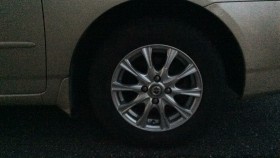 タイヤホイール前