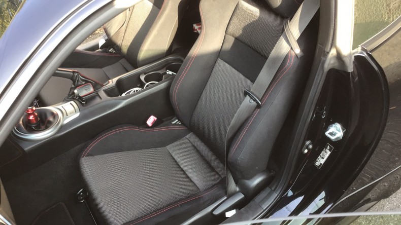 内装後方シート