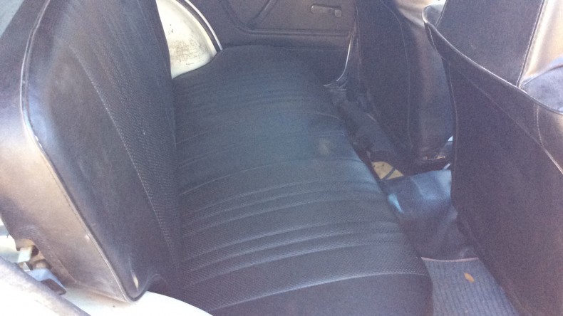 内装後方シート