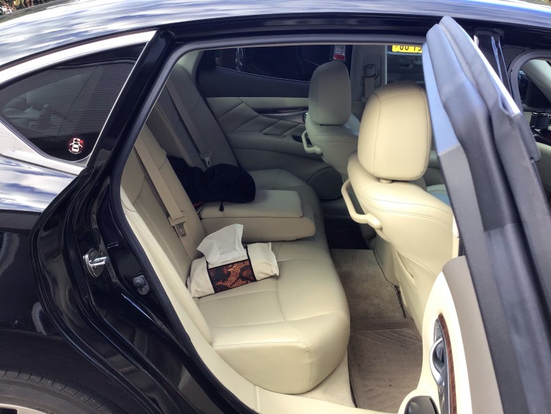 内装後方シート