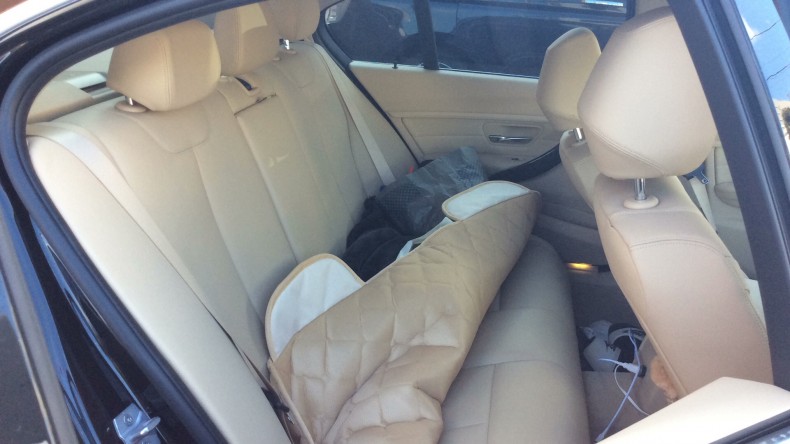 内装後方シート