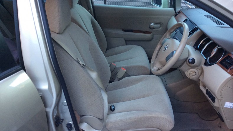 内装前方シート