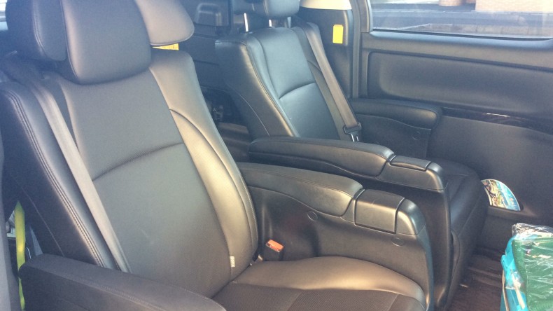 内装後方シート