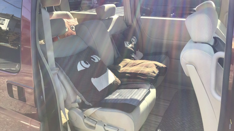 内装後方シート