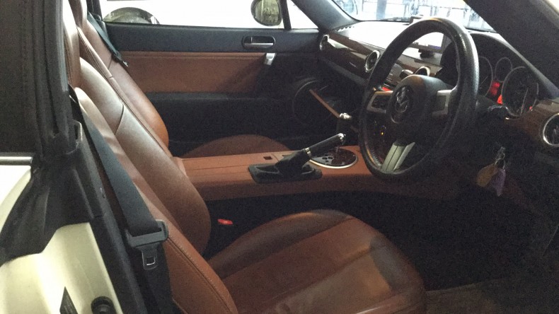 内装前方シート