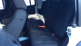 内装後方シート