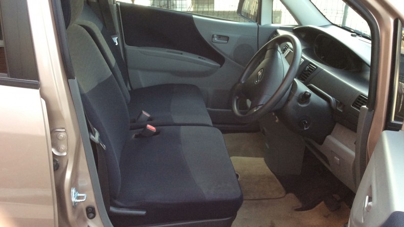 内装前方シート