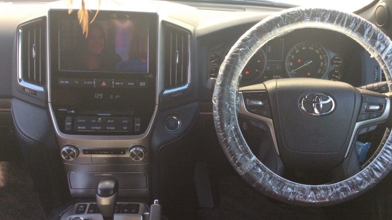 内装インパネ全体