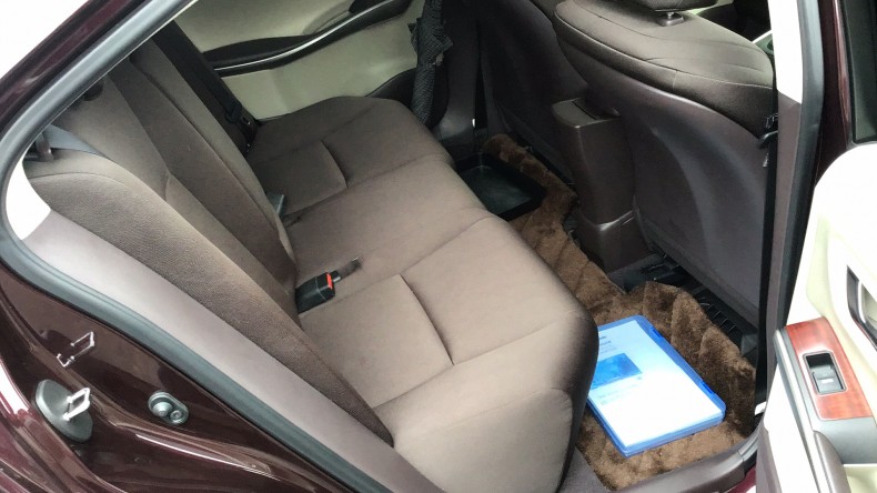 内装後方シート