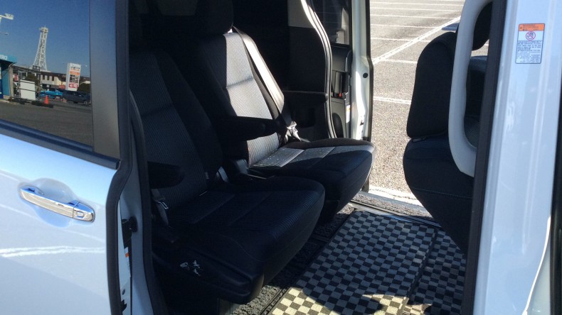 内装後方シート