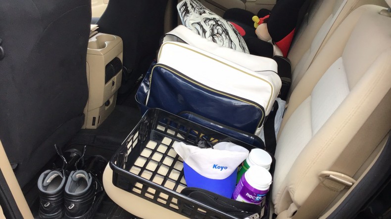 内装後方シート