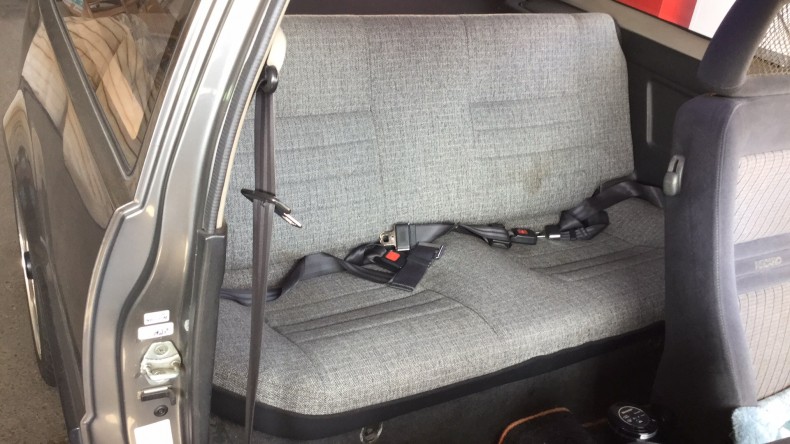 内装後方シート