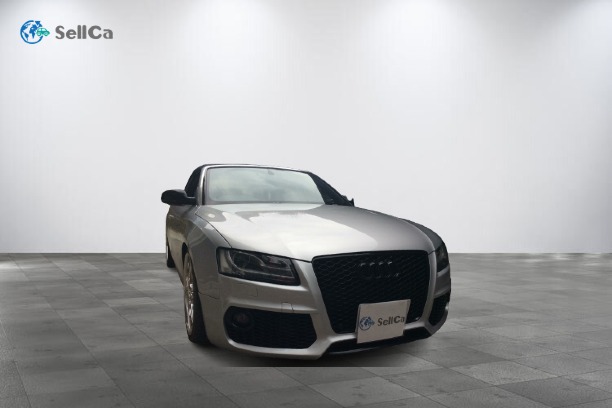 アウディ　Ａ５カブリオレの車種サムネイル画像