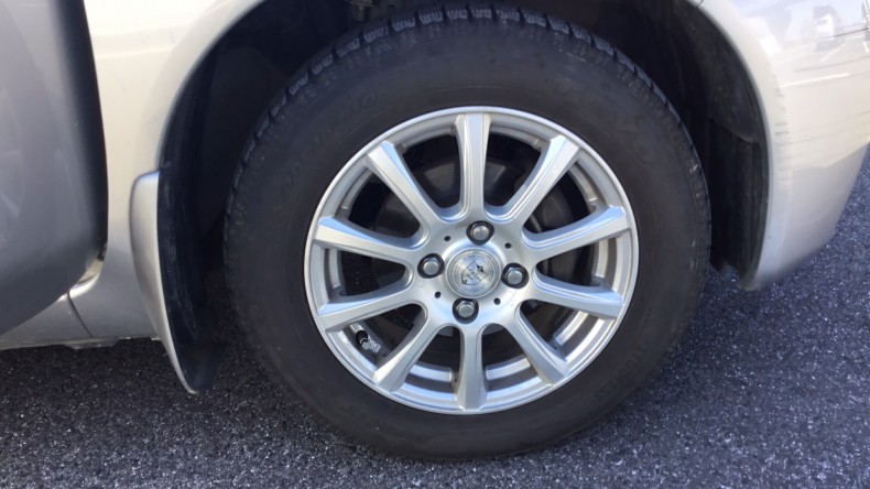 タイヤホイール前