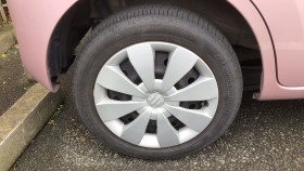タイヤホイール前
