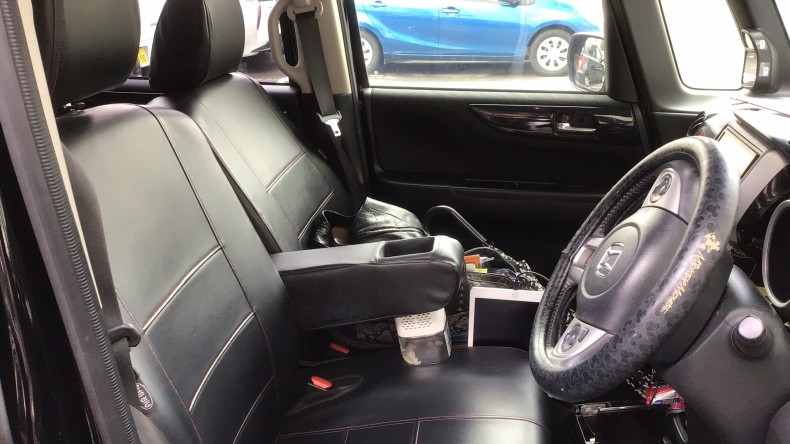 内装前方シート