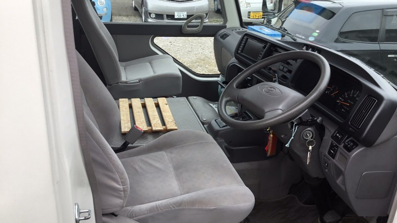 内装前方シート