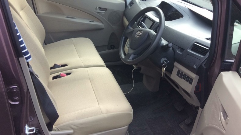 内装前方シート