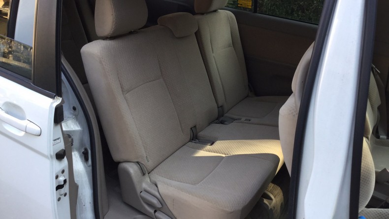 内装後方シート