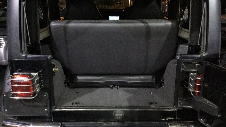 内装トランク