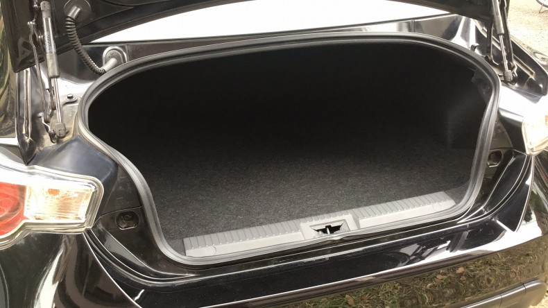 内装トランク