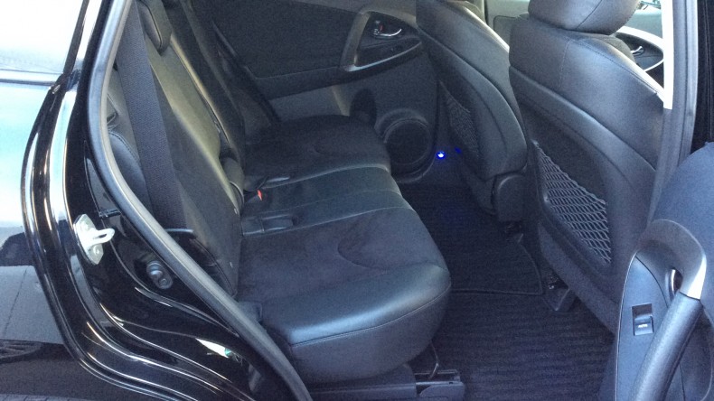 内装後方シート