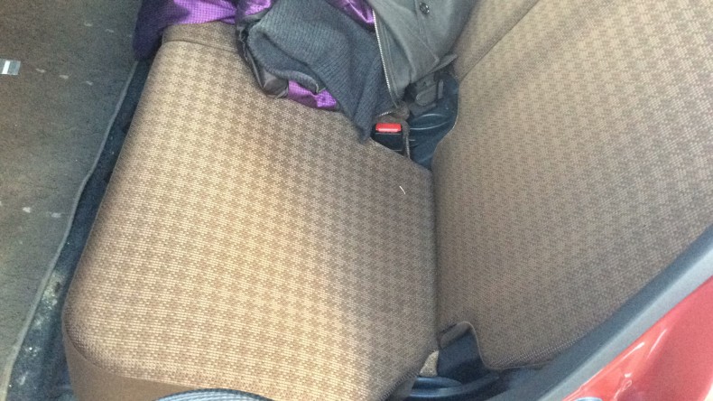 内装後方シート