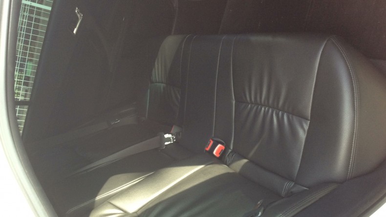 内装後方シート