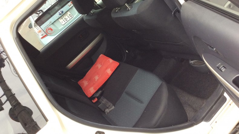 内装後方シート