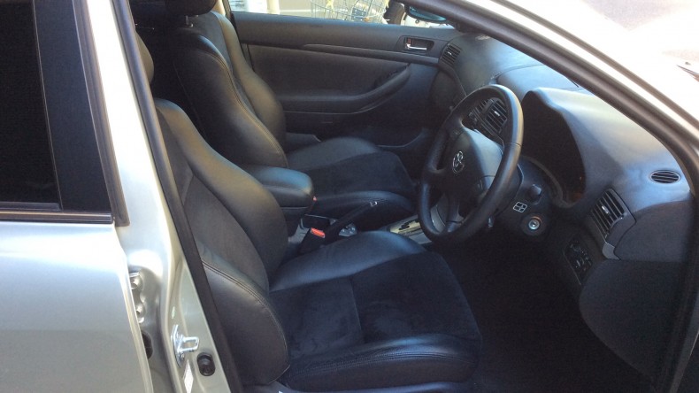 内装前方シート