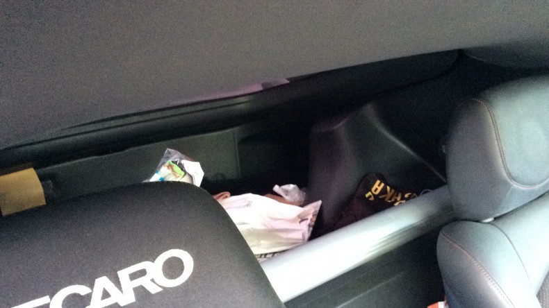 内装後方シート