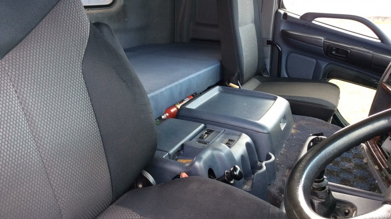 内装前方シート