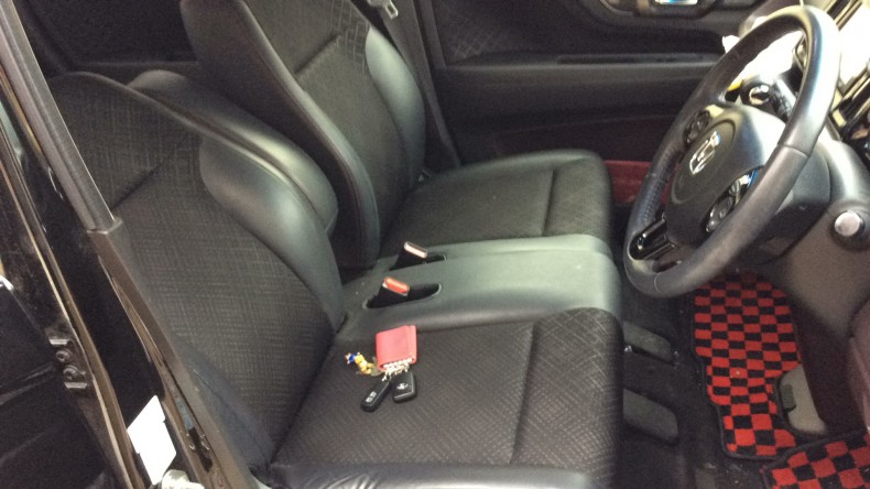 内装前方シート