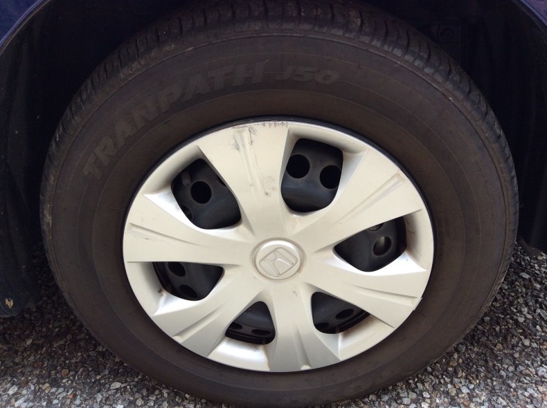 タイヤホイール前