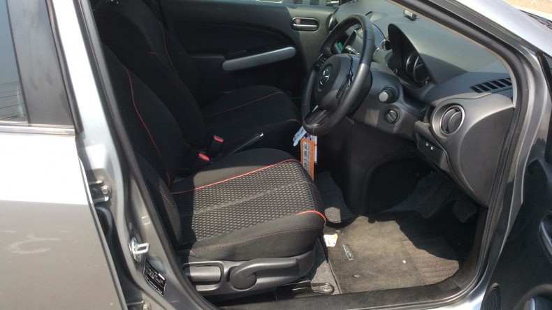 内装前方シート