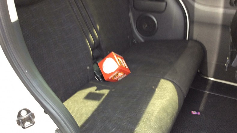 内装後方シート