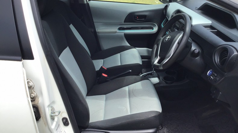 内装前方シート