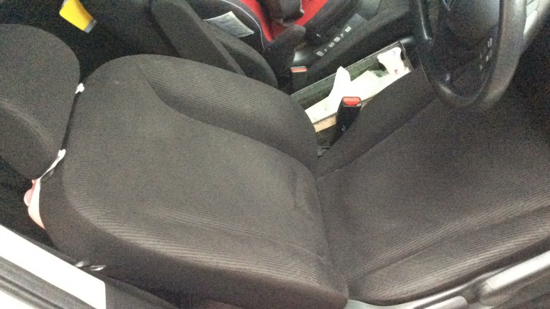 内装前方シート