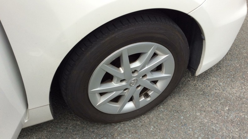 タイヤホイール前