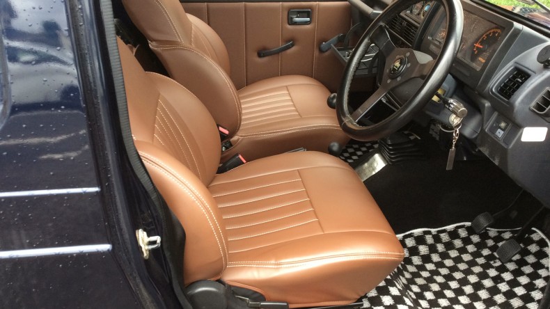 内装前方シート