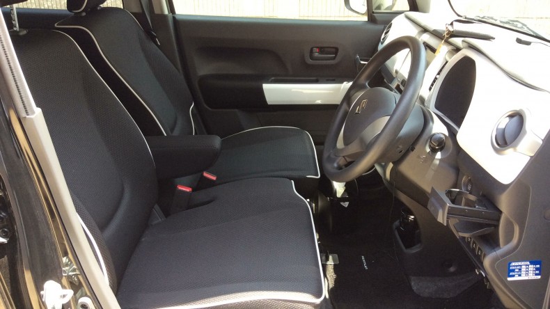 内装前方シート