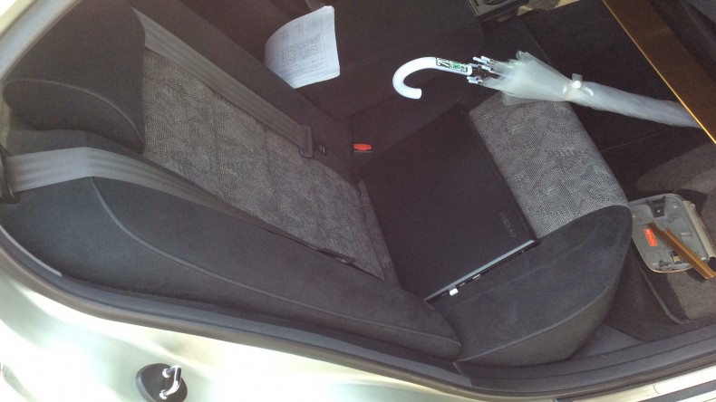 内装後方シート