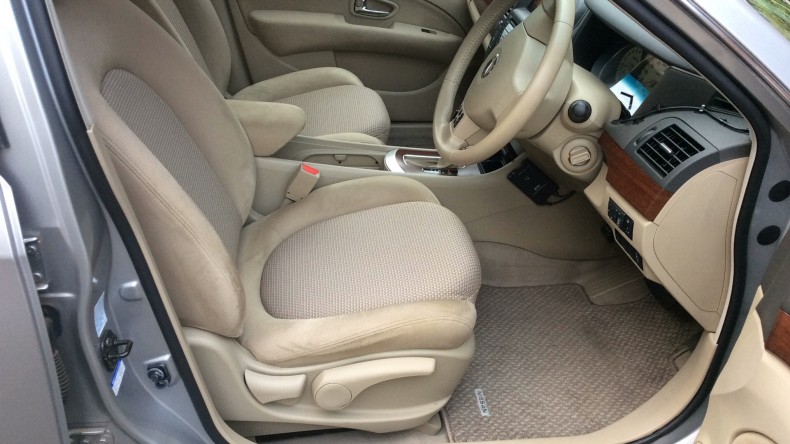 内装前方シート