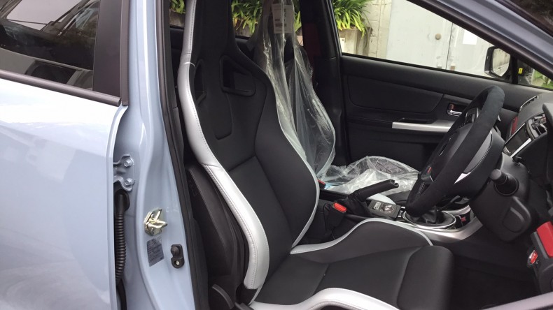 内装前方シート